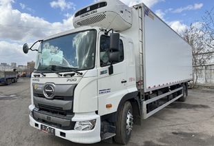 HINO 700 (18т) 4×2 РЕФРИЖЕРАТОР ХОУ THERMO KING T-1080